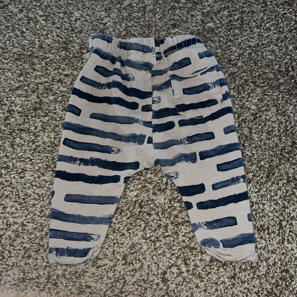 Baby Zara Tops and Pants Five Piece Bundle Set - Picture 12 of 13